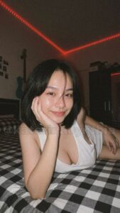 Asyiknya Bersama Tante Girang